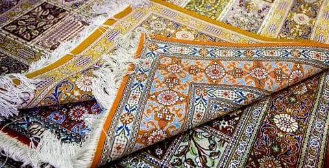 تصویر 2 از فرش ابریشمی ساده درجه یک